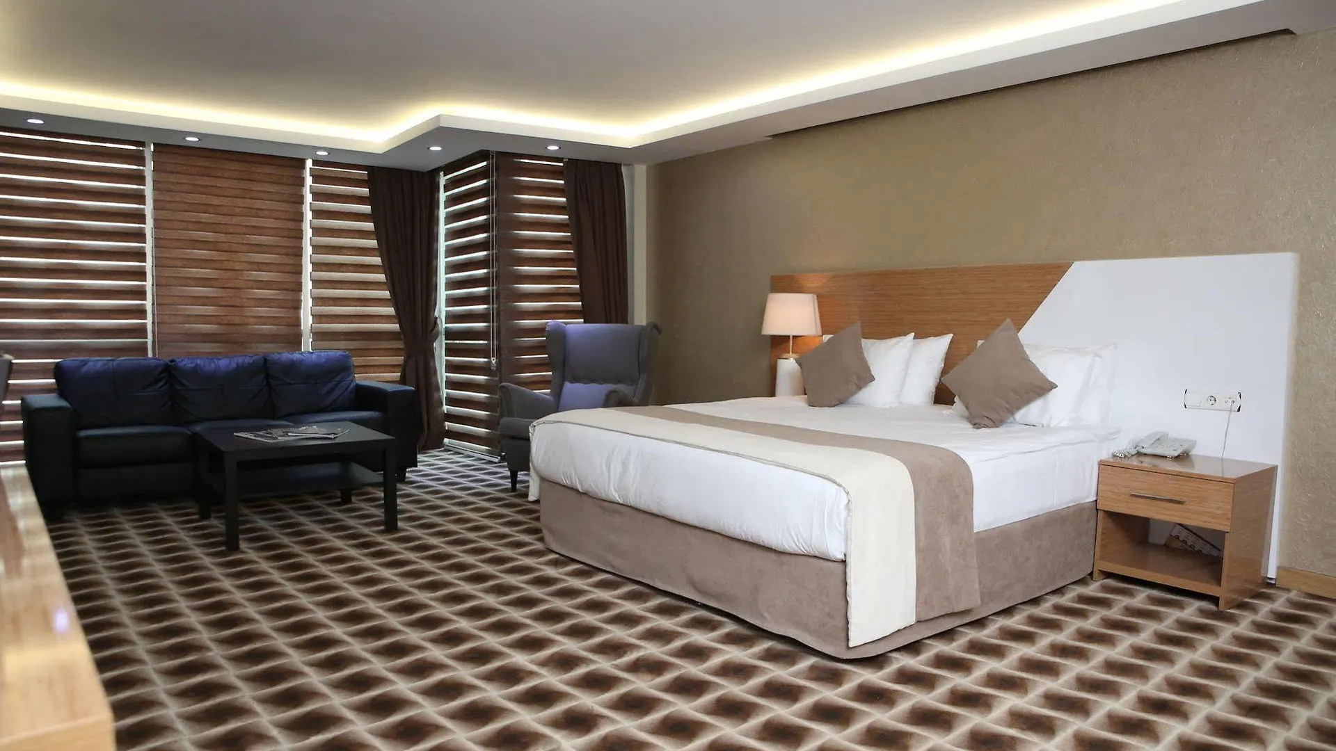 Way Hotel Izmir Bed & Breakfast